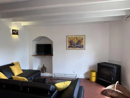 Gîte verdoyant 8 pers, animaux admis, parking, Gite 6 personnes à Laprugne - Photo 12