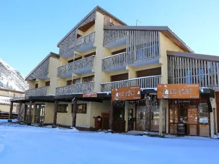 Studio cabine rénové au pied des pistes, balcon, parking – Auris en Oisans - Photo 9