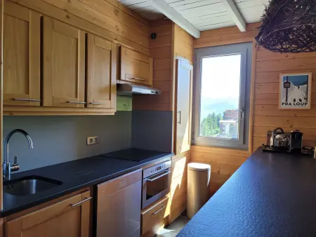 Appartement rénové, 2 chambres, balcon, proche pistes, à Pra Loup - Photo 2