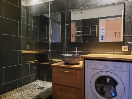 Appartement rénové, 2 chambres, balcon, proche pistes, à Pra Loup - Photo 4