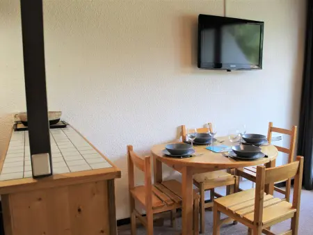 Studio Vars Les Claux, balcon, parking, 200m des pistes - Photo 2