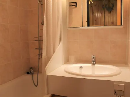 Studio Vars Les Claux, balcon, parking, 200m des pistes - Photo 10