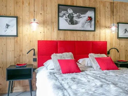 Appartement de luxe avec cheminée, balcon et services inclus, au pied de la forêt de Bellevarde - Photo 8