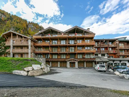 Appartement de luxe avec cheminée, balcon et services inclus, au pied de la forêt de Bellevarde - Photo 16