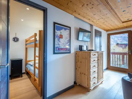 Appartement élégant à Val-d'Isère avec balcon, parking, wifi - Photo 4
