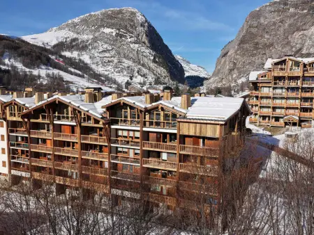 Appartement élégant à Val-d'Isère avec balcon, parking, wifi - Photo 15
