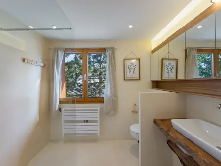 Appartement de charme avec cheminée et balcon ensoleillé à Courchevel - Photo 7