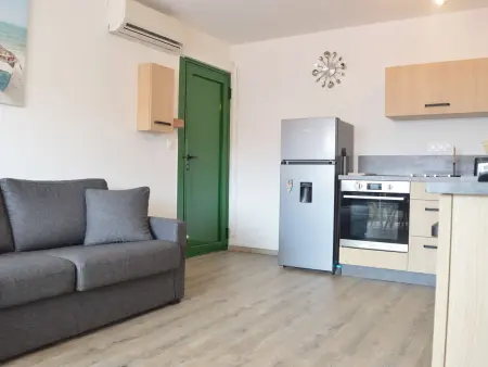 Appartement Refait à Neuf, 5 Couchages, à 50m de la Plage, Parking Privé - Narbonne Plage - Photo 4