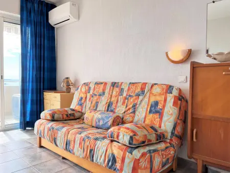 Studio cabine 4 pers, climatisé, parking, plage à pied - Le Lavandou - Photo 6