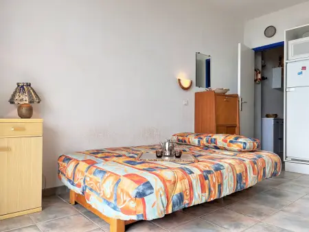 Studio cabine 4 pers, climatisé, parking, plage à pied - Le Lavandou - Photo 7