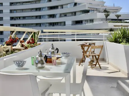 Superbe appartement climatisé avec terrasse et jardin à Villeneuve Loubet Plage - Photo 12