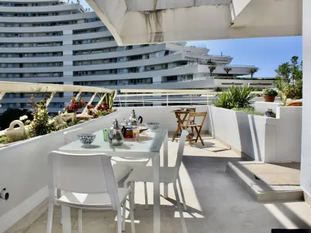 Superbe appartement climatisé avec terrasse et jardin à Villeneuve Loubet Plage - Photo 13
