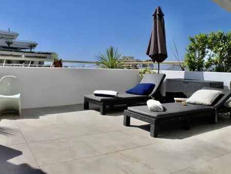 Superbe appartement climatisé avec terrasse et jardin à Villeneuve Loubet Plage - Photo 21