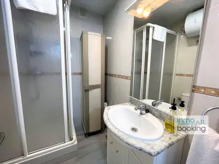 Appartement climatisé, piscine et proche plage, idéal pour familles - Photo 10