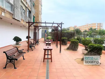 Appartement climatisé, piscine et proche plage, idéal pour familles - Photo 21