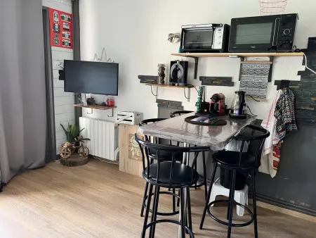 Studio cabine familial avec balcon aux Angles, Appartement 4 personnes à Les Angles - Photo 1