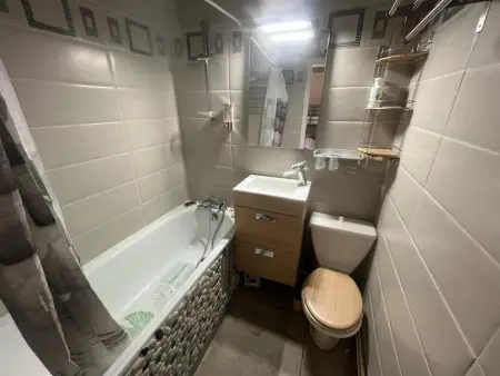 Studio cabine familial avec balcon aux Angles, Appartement 4 personnes à Les Angles - Photo 3