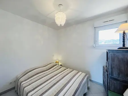 Calvi: Appartement 2P 4 Pers, Clim, Terrasse, Parking, Proche Plage - Photo 8