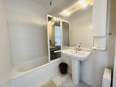 Calvi: Appartement 2P 4 Pers, Clim, Terrasse, Parking, Proche Plage - Photo 10