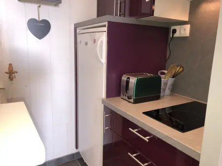 Charmant T2 rénové, 4 couchages, parking privé, 200m plage, balcon, meublé tourisme 2 étoiles - Photo 6