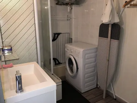 Charmant T2 rénové, 4 couchages, parking privé, 200m plage, balcon, meublé tourisme 2 étoiles - Photo 9