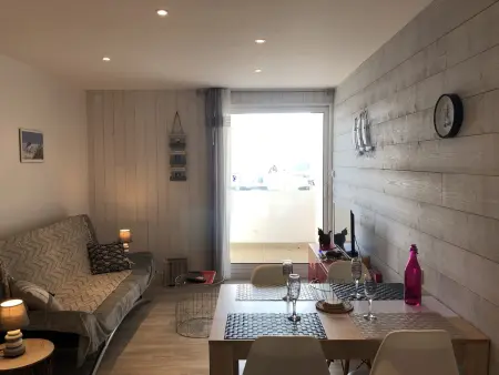 Charmant T2 rénové, 4 couchages, parking privé, 200m plage, balcon, meublé tourisme 2 étoiles - Photo 11