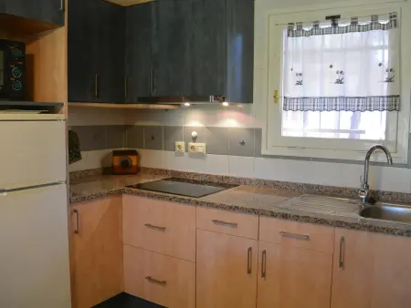 Appartement bien équipé avec piscine, jardin et A/C, à 2,5 km de la plage de Pals - Photo 3