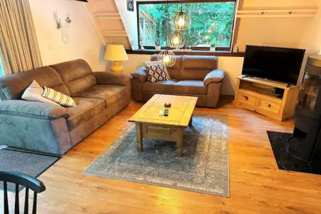 Ut Huuske, Retraite de jardin confortable à Lanaken - Photo 1