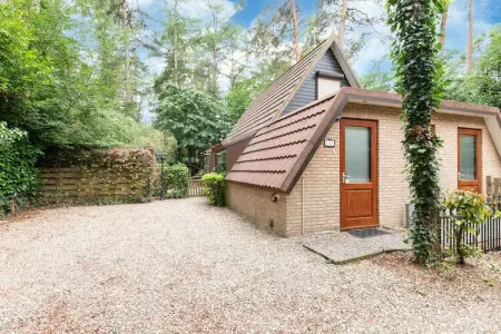 Ut Huuske, Retraite de jardin confortable à Lanaken - Photo 12