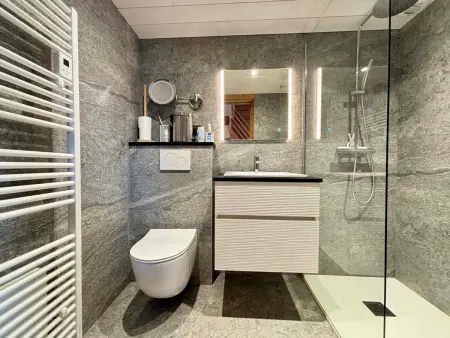Chalet moderne pour 4 pers avec parking et Wifi à Crest-Voland - Photo 11