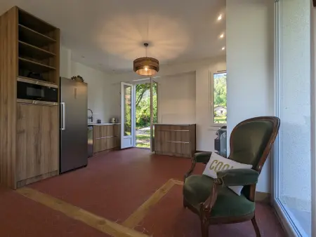 Maison rénovée avec piscine, parc arboré et proche de la gare à Chamalières-sur-Loire - Photo 9