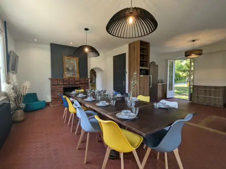 Maison rénovée avec piscine, parc arboré et proche de la gare à Chamalières-sur-Loire - Photo 12