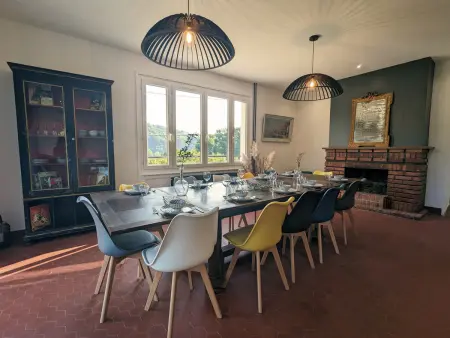 Maison rénovée avec piscine, parc arboré et proche de la gare à Chamalières-sur-Loire - Photo 13