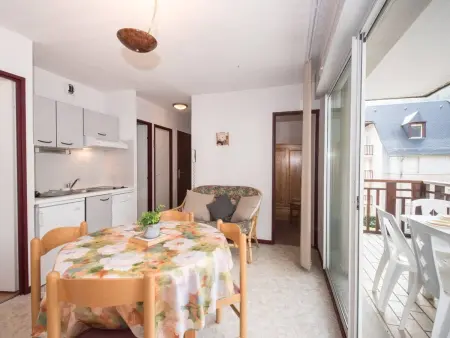 Appartement ensoleillé 4 pers, proche thermes et télécabine, avec balcon et parking, Saint-Lary-Soulan - Photo 1
