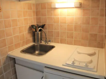 Appartement idéal pour 4 à Vars, proche pistes et commerces, parking inclus - Photo 9