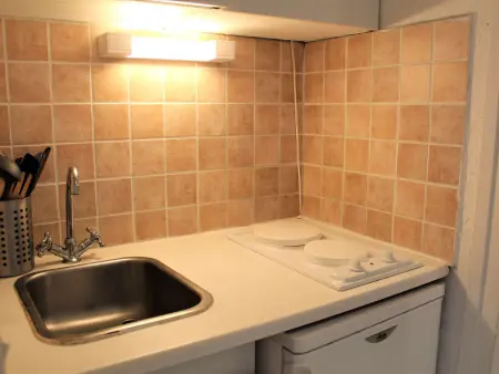 Appartement idéal pour 4 à Vars, proche pistes et commerces, parking inclus - Photo 10