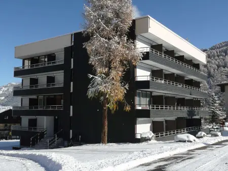 Appartement idéal pour 4 à Vars, proche pistes et commerces, parking inclus - Photo 17