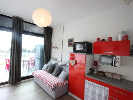 Studio cabine 4/6 pers, pied des pistes, terrasse sud - Photo 9