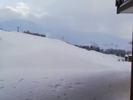 Appartement skis aux pieds, terrasse ensoleillée, animaux admis, 6 personnes - Photo 8