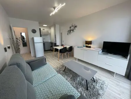 Appartement rénové 2 pièces, 4 couchages, parking, proche plage - Saint-Hilaire-de-Riez - Photo 2