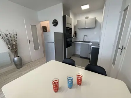 Appartement rénové 2 pièces, 4 couchages, parking, proche plage - Saint-Hilaire-de-Riez - Photo 3