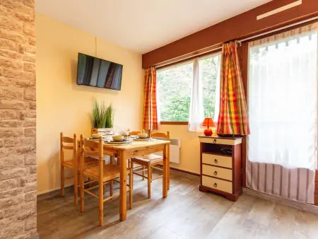 Studio 4 pers à Saint Lary avec Wifi gratuit, balcon sud, jacuzzi, salle de gym, sauna et parking - Photo 3