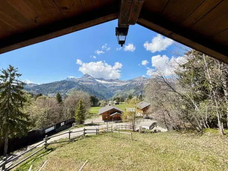 Chalet rénové avec vue Mont Charvin et WiFi, Chalet 4 personnes à Crest Voland - Photo 13