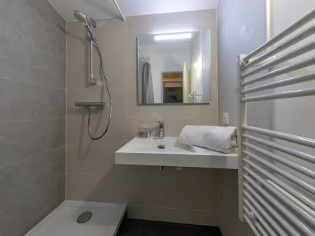 Duplex 4 pièces avec WiFi, parking et animaux acceptés - Photo 7