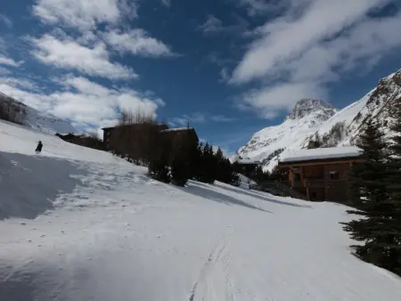 Appartement confortable aux pieds des pistes avec parking à Val-d'Isère - Photo 9