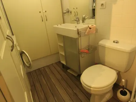 Studio Cabine RDC pour 2/3 Pers avec Jardin, Parking, LL, LV, Wifi - Proche Thermes et Télécabine - Photo 9
