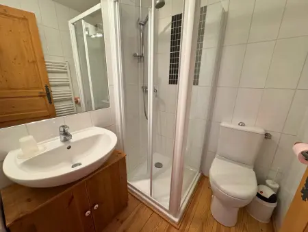 Chalet Confort 4 Ch, 3 SDB, Proche 3 Vallées, Wifi Gratuit - Photo 9