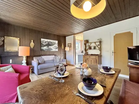 Appartement cosy 2 pièces avec balcon, proche centre et télécabine, piscine et tennis en été - Photo 3