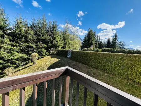 Appartement cosy 2 pièces avec balcon, proche centre et télécabine, piscine et tennis en été - Photo 17