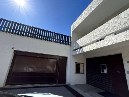 Appartement cosy 2 pièces avec balcon, proche centre et télécabine, piscine et tennis en été - Photo 19
